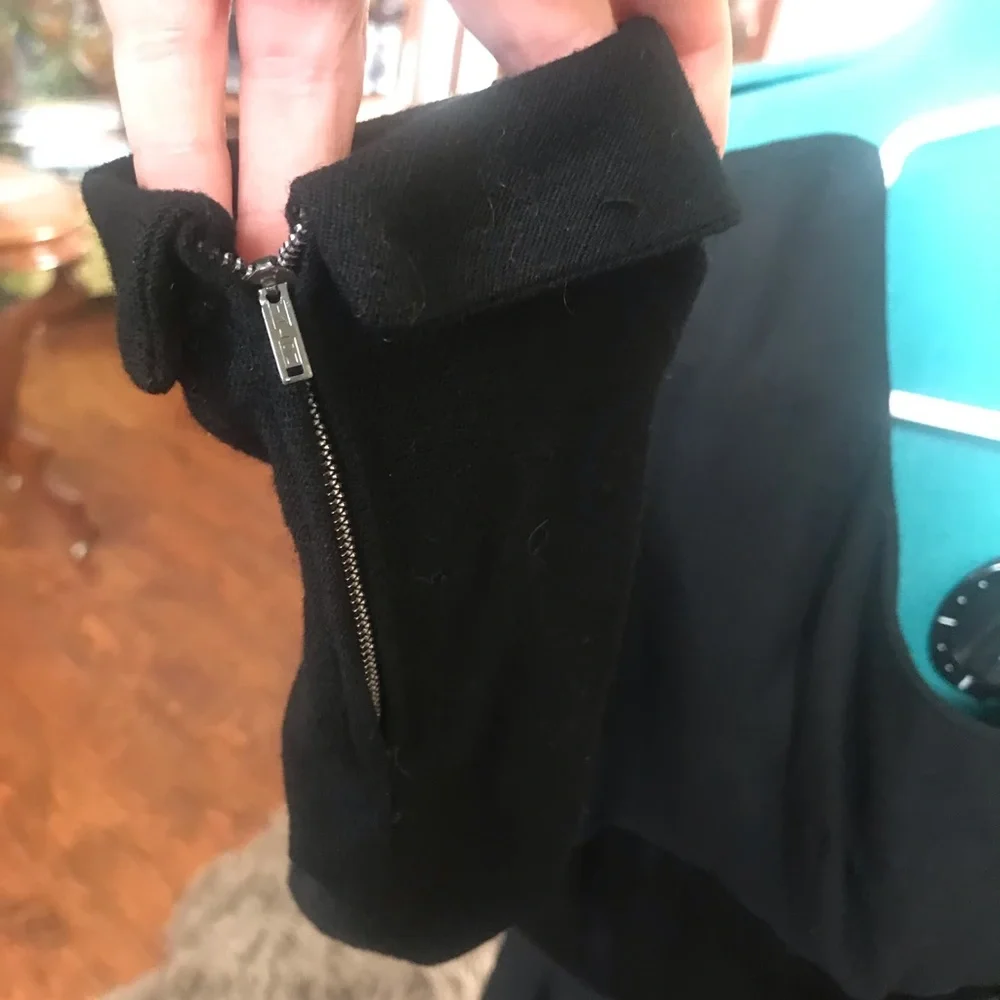 1940’s Dress that needs TLC 🖤 - Picture 5 of 13
